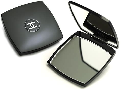 compact mirror chanel